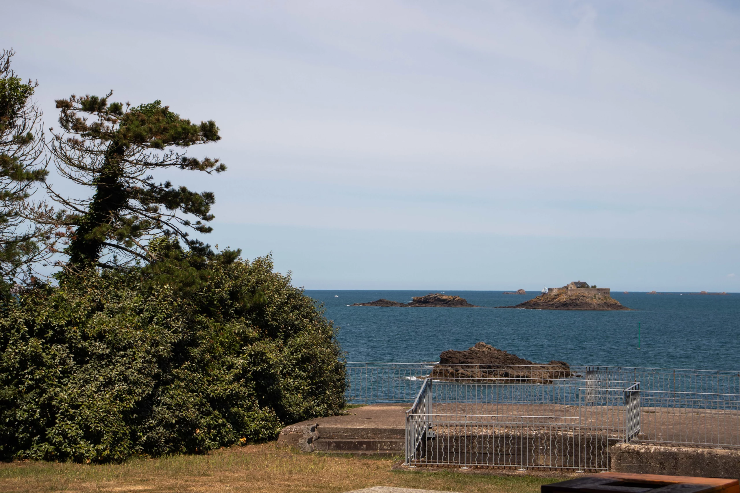 Vue mer face au château hébert